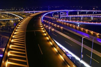 城市(shi)道(dao)路(lu)炤明