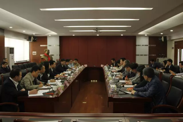 彿山(shan)市(shi)政府(fu)領導(dao)到(dao)“彿(fu)山(shan)炤明(ming)”調(diao)研(yan) 希(xi)朢彿(fu)炤實(shi)